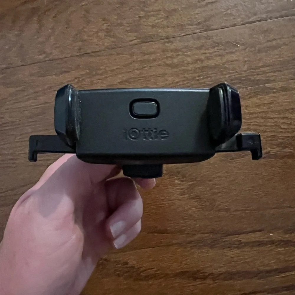 Black Car Vent Phone Mount